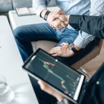 Преимущества использования советников MQL5 в торговле на Форекс trading-895.jpg